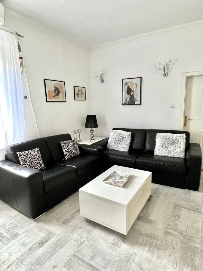Apartment Kiki Kotor Eksteriør bilde