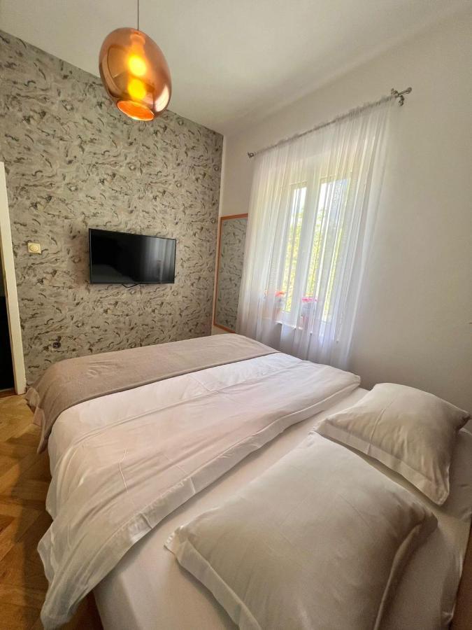 Apartment Kiki Kotor Eksteriør bilde