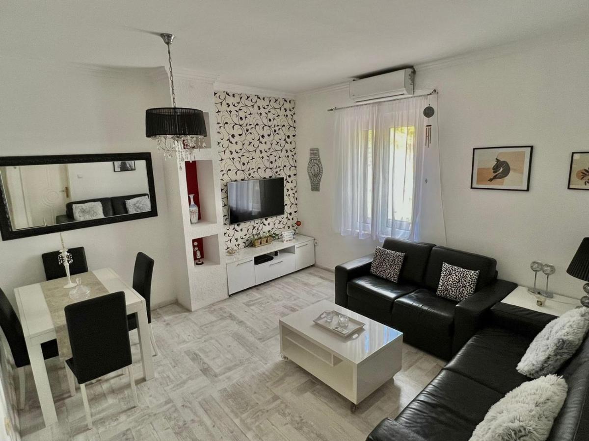 Apartment Kiki Kotor Eksteriør bilde